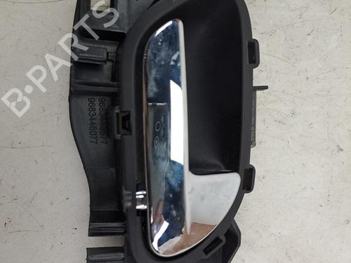 Used Rear right interior door handle Rear right interior door handle 37396203 37396203