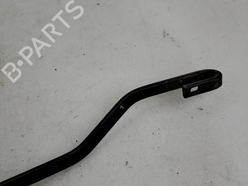 front-windshield-wiper-arm-dacia-lodgy-js_-2012-37395543 main image