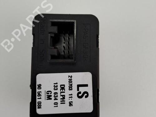 Left front window switch OPEL ZAFIRA A MPV (T98) 2.0 DTI 16V (F75) | BP37386846I27 - Image 2