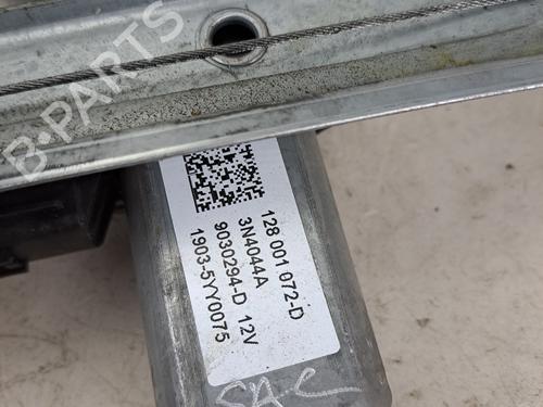 Używane Mechanizm podnoszenia szyby tylnej lewej Mechanizm podnoszenia szyby tylnej lewej RENAULT CAPTUR I (J5_, H5_) 1.5 dCi 90 (J5N4, J5M5, J5MW, J5M6, J5AL, J5AJ) (90 hp) 37399033 37399033