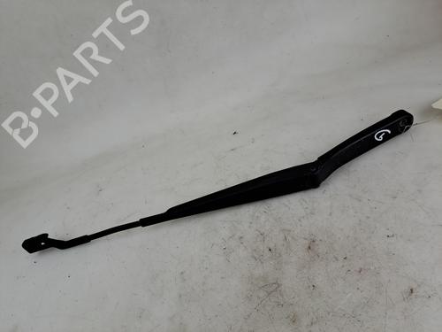 Used Front windshield wiper arm Front windshield wiper arm 37399022 37399022