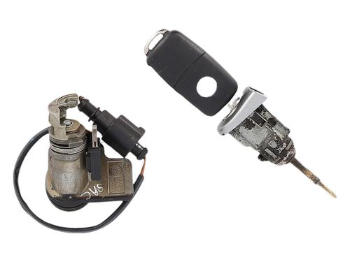 Ignition barrel VW PASSAT B5.5 Variant (3B6) 1.9 TDI | BP38296093M48 - Image 2