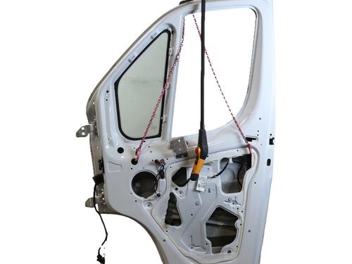Used Right front door Right front door 39485792 39485792
