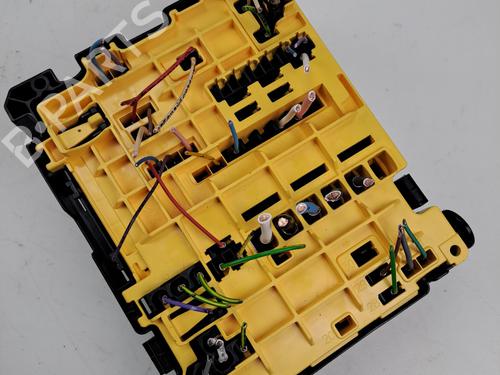 fuse-box-peugeot-2008-i-cu_-2013-37389761 main image