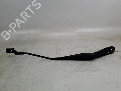 Used Front windshield wiper arm Front windshield wiper arm 37385055 37385055