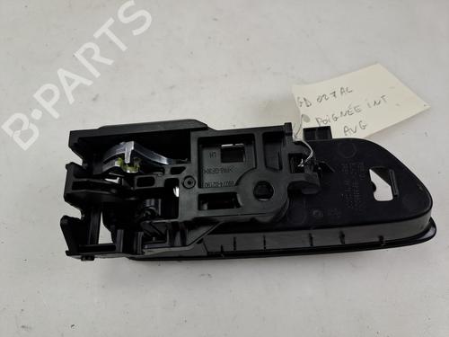 front-left-interior-door-handle-toyota-corolla-hatchback-_e21_-_ea1_-_eh1_-2018-37747054 main image