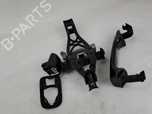 Używane Klamka zewnętrzna drzwi przednich prawych Klamka zewnętrzna drzwi przednich prawych VOLVO V50 (545) 1.6 D (109 hp) 37397947 37397947