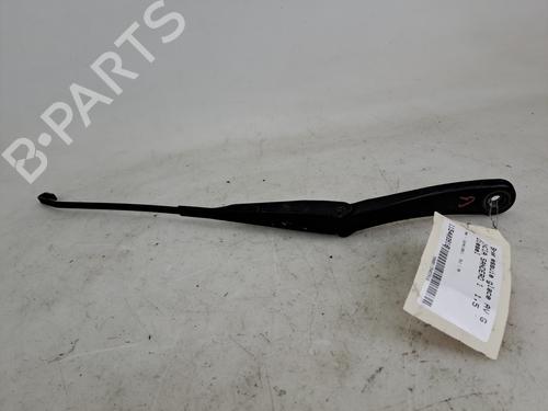 front-windshield-wiper-arm-dacia-sandero-2008-37396412 main image