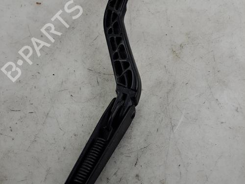 Used Front windshield wiper arm Front windshield wiper arm 37394821 37394821