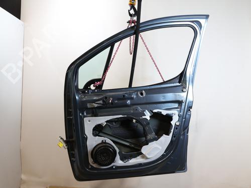 Used Right front door Right front door 39485686 39485686