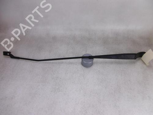 Used Front windshield wiper arm Front windshield wiper arm 37377785 37377785