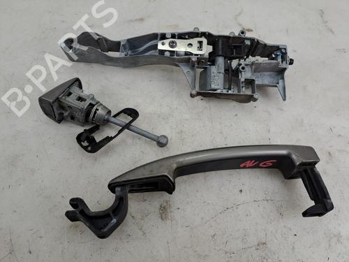 front-left-exterior-door-handle-peugeot-208-i-ca_-cc_-2012-2013-2014-2015-2016-2017-2018-2019-2020-2021-37396750 main image