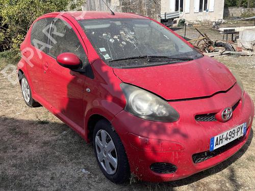 Brugte TOYOTA AYGO (_B1_) 1.0 (KGB10_, KGB10R) 4813237