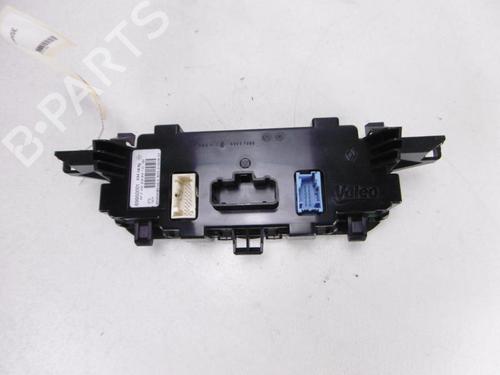 Used Climate control Climate control 37379111 37379111