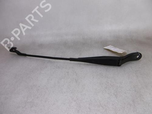 Used Front windshield wiper arm Front windshield wiper arm 37377677 37377677