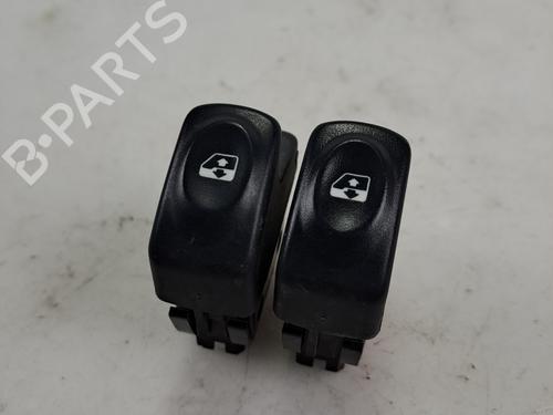 Pulsantiera anteriore sinistra Pulsantiera anteriore sinistra RENAULT MEGANE I Coach (DA0/1_) [1996-2003] 37392643 37392643