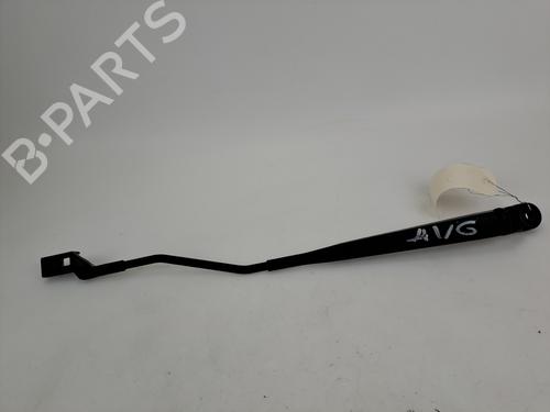 Used Front windshield wiper arm Front windshield wiper arm 37391967 37391967