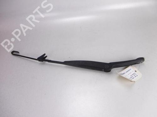 Used Front windshield wiper arm Front windshield wiper arm 37378604 37378604