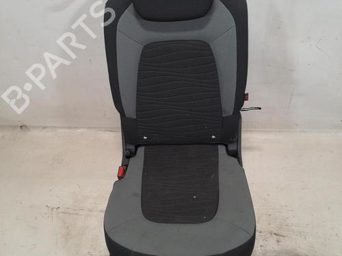 rear-seat-citroen-c4-picasso-ii-2013-37385359 main image
