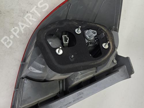 Fanale posteriore destro Fanale posteriore destro HONDA JAZZ III (GE_, GG_, GP_, ZA_) 1.3 i (GE6, GG3, GG6) (100 hp) 37397463 37397463