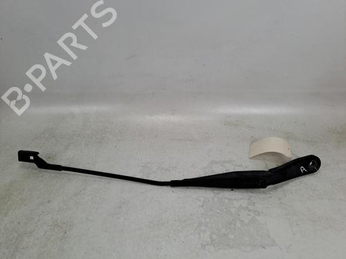 Used Front windshield wiper arm Front windshield wiper arm 37385054 37385054