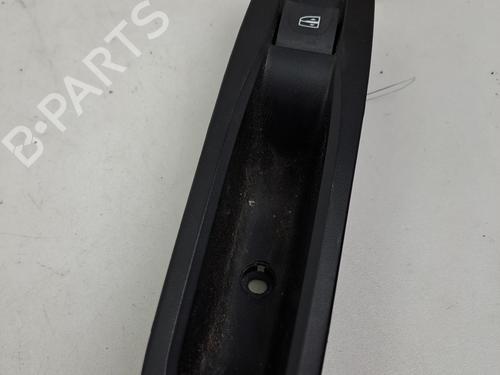 comutador-vidro-tras-direito-renault-megane-iv-hatchback-b9amn_-2015-37390455 main image