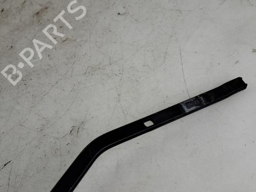 Used Front windshield wiper arm Front windshield wiper arm 37398439 37398439