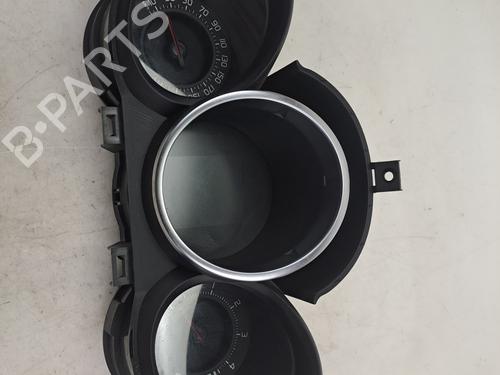 instrument-cluster-fiat-500x-334_-2014-37392851 main image