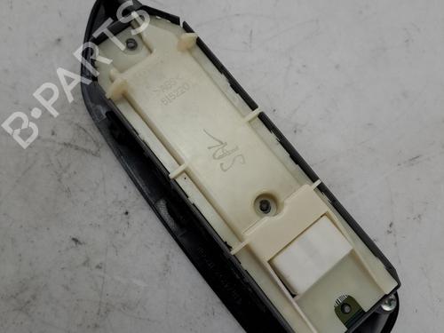 Pulsantiera anteriore sinistra Pulsantiera anteriore sinistra TOYOTA AURIS (_E15_) 1.4 D-4D (NDE150_, NDE150R) (90 hp) 37398052 37398052