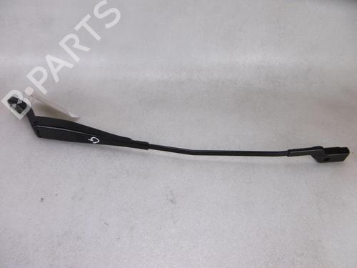 Used Front windshield wiper arm Front windshield wiper arm 37377298 37377298