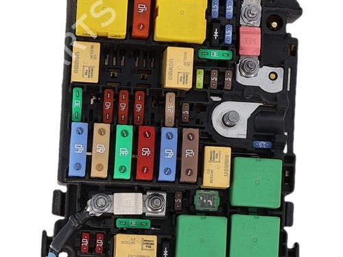 Used Fuse box Fuse box PEUGEOT EXPERT Van (V_) 2.0 BlueHDi 120 (122 hp) 40452696 40452696
