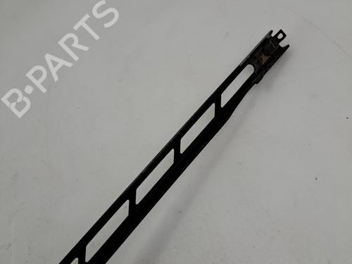 Used Front windshield wiper arm Front windshield wiper arm 37392825 37392825