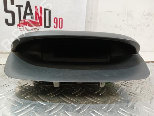 display-monitor-renault-megane-iii-hatchback-bz01_-b3_-2008-37363542 main image