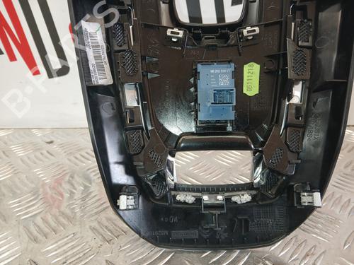 Console centrale Console centrale PEUGEOT 308 II (LB_, LP_, LW_, LH_, L3_) 1.5 BlueHDi 130 (131 hp) 37368932 37368932