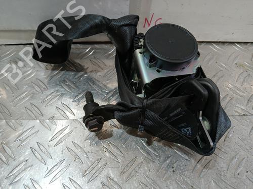 front-right-seatbelt-dacia-sandero-ii-2012-37362596 main image