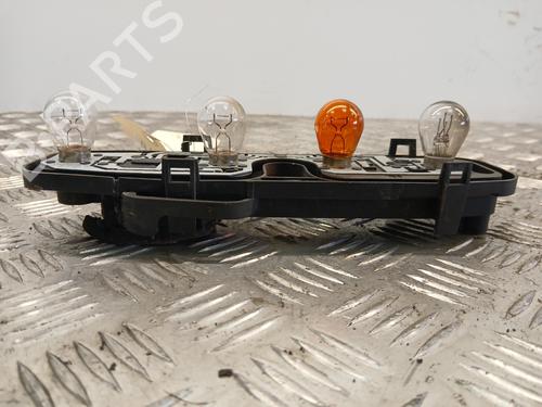 lamp-holder-citroen-c2-jm_-2003-2004-2005-2006-2007-2008-2009-2010-2011-2012-2013-2014-2015-2016-2017-37368920 main image