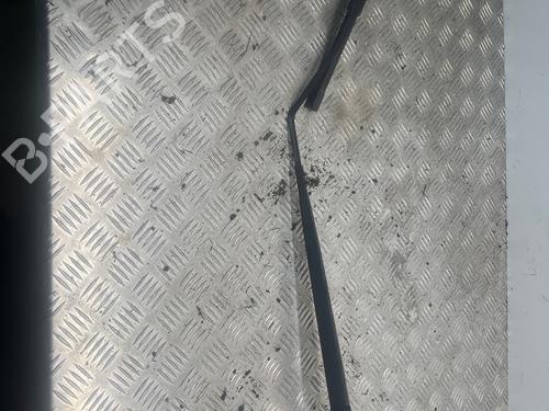 Used Front windshield wiper arm Front windshield wiper arm FORD TRANSIT COURIER B460 MPV [2014-2026] 39942093 39942093