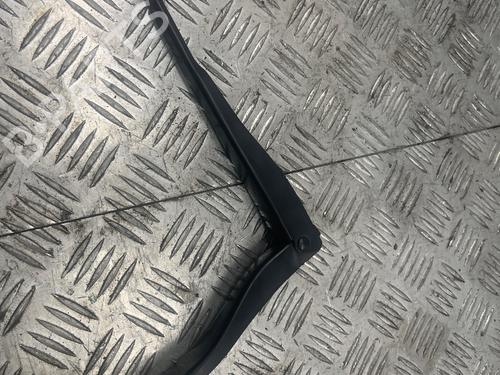 Front windshield wiper arm DACIA SANDERO II TCe 90 (B8M1, B8MA, B8AC) | BP39702575C143 - Image 1