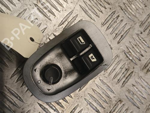 Used Right front window switch Right front window switch 37677069 37677069