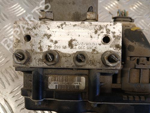 abs-pump-peugeot-508-i-8d_-2010-2011-2012-2013-2014-2015-2016-2017-2018-37372879 main image