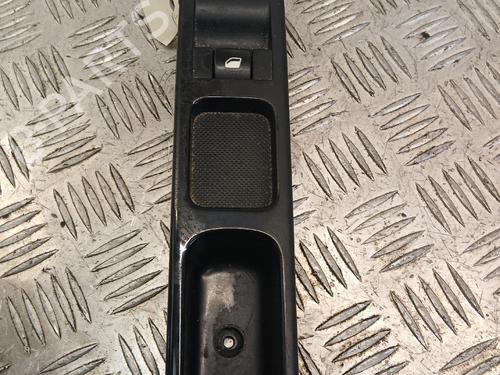 right-front-window-switch-citroen-c3-picasso-sh_-2008-37375427 main image