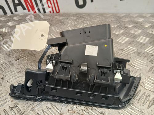 air-vent-peugeot-208-i-ca_-cc_-2012-2013-2014-2015-2016-2017-2018-2019-2020-2021-37374666 main image