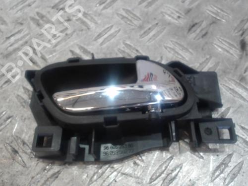 Used Front right interior door handle Front right interior door handle 37355618 37355618