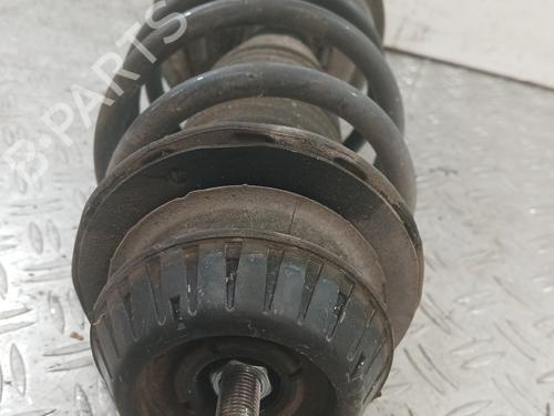 Used Right front shock absorber Right front shock absorber TOYOTA YARIS (_P13_) [2010-2020] 37365152 37365152
