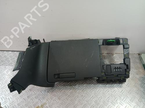 Used Glove box Glove box 37365688 37365688