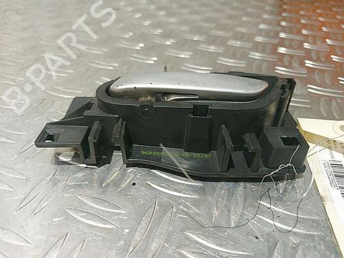 Used Front left interior door handle Front left interior door handle 37355385 37355385