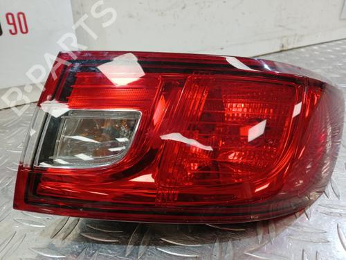 right-taillight-renault-clio-iv-bh_-2012-2013-2014-2015-2016-2017-2018-2019-2020-2021-37361460 main image