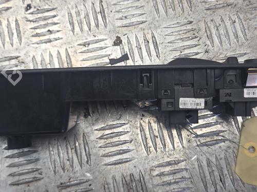 left-front-window-switch-fiat-punto-evo-199_-2008-37374765 main image