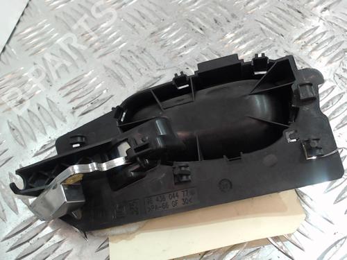 Maneta interior trasera derecha Maneta interior trasera derecha PEUGEOT 307 (3A/C) 2.0 HDi 110 (107 hp) 37352615 37352615