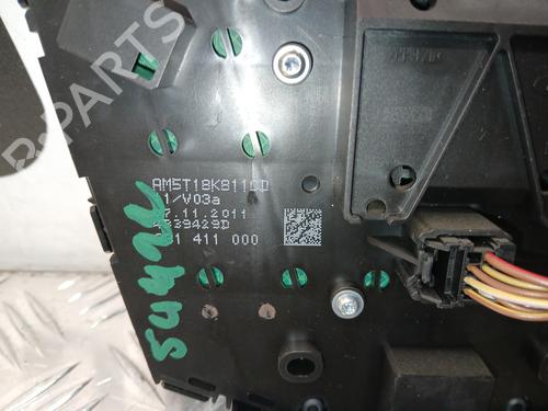 switch-ford-focus-iii-saloon-2010-2011-2012-2013-2014-2015-2016-2017-2018-2019-2020-37372864 main image